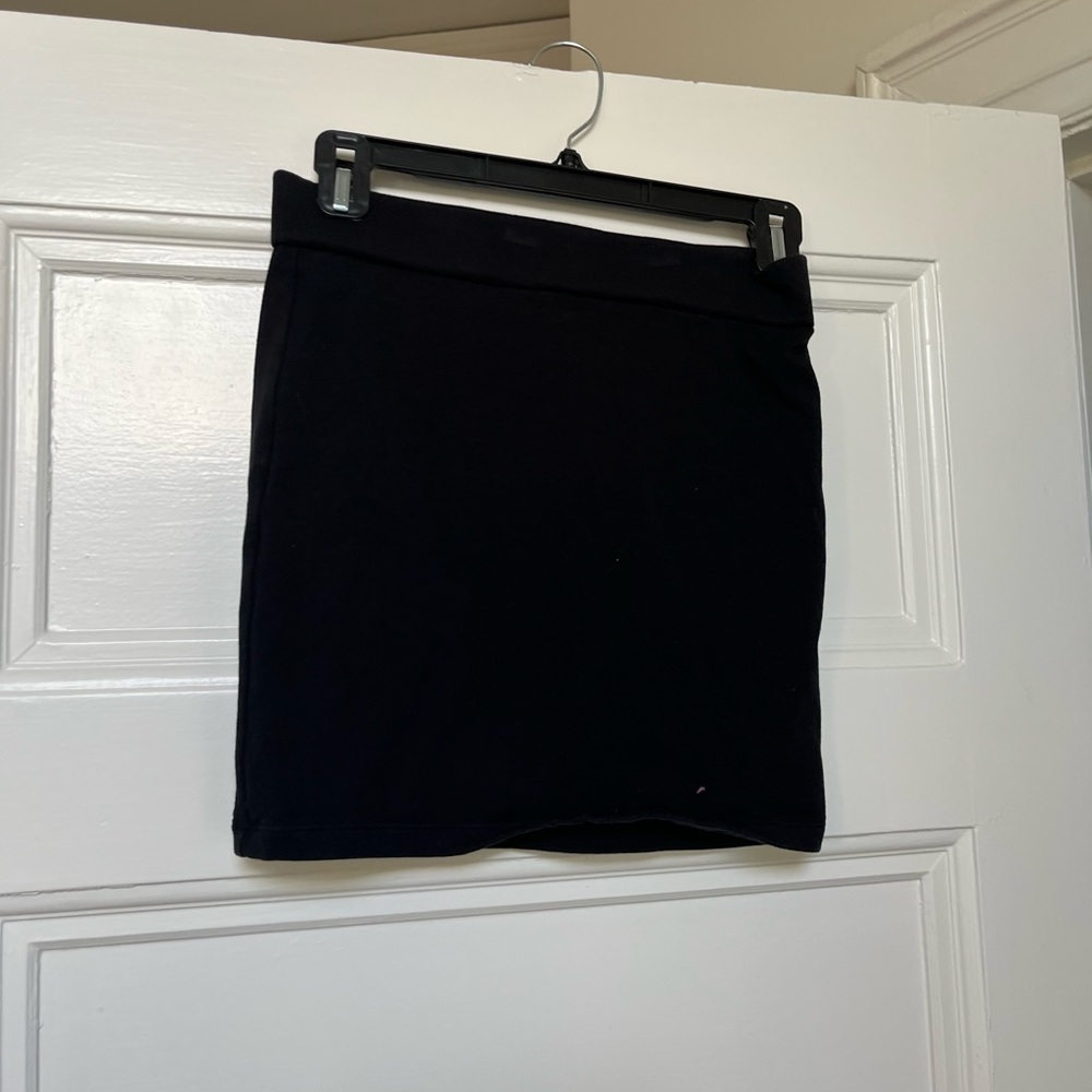 Black pencil skirt